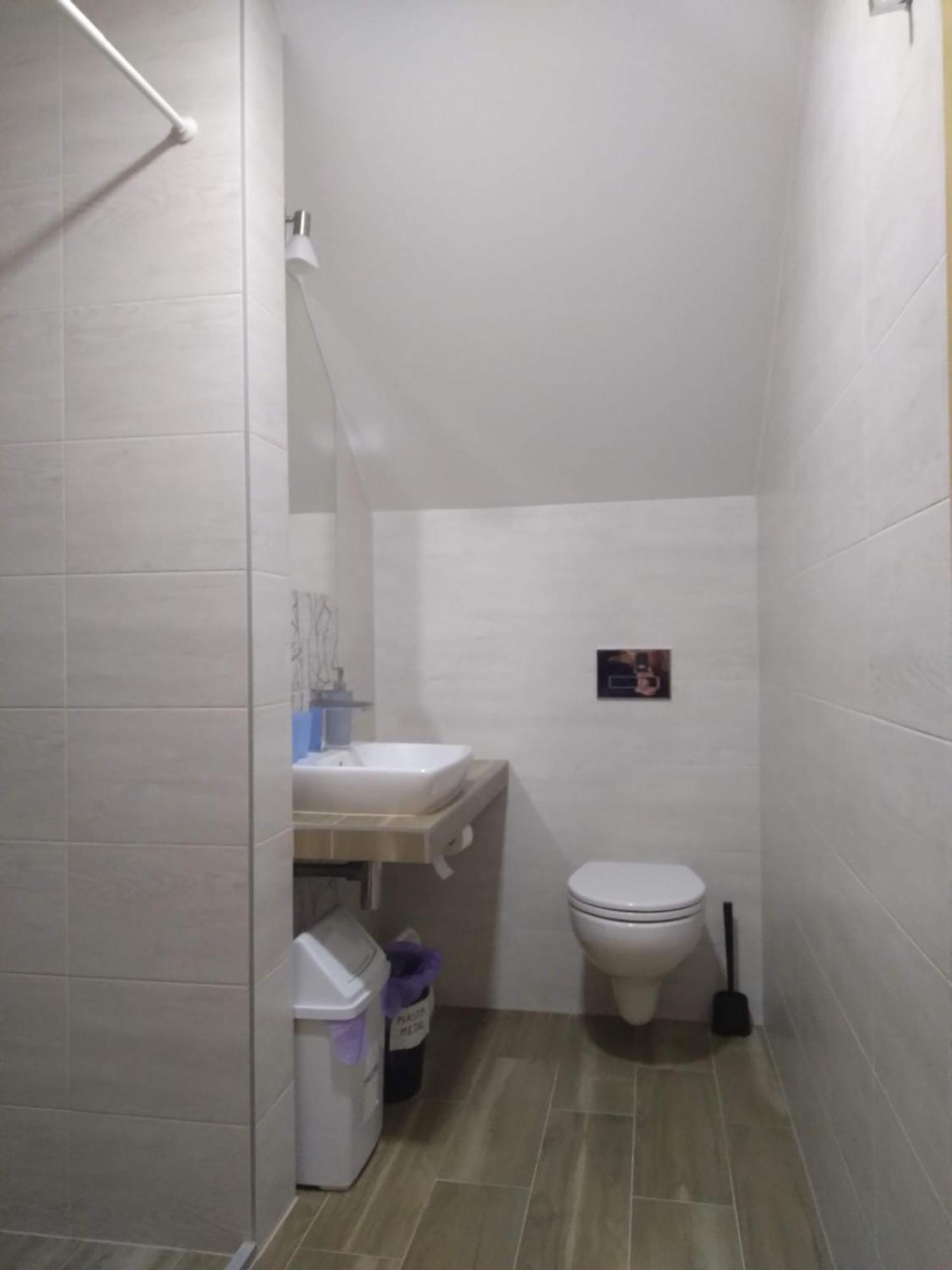 Ostoja Gromadzyn Apartment Ustrzyki Dolne Ngoại thất bức ảnh