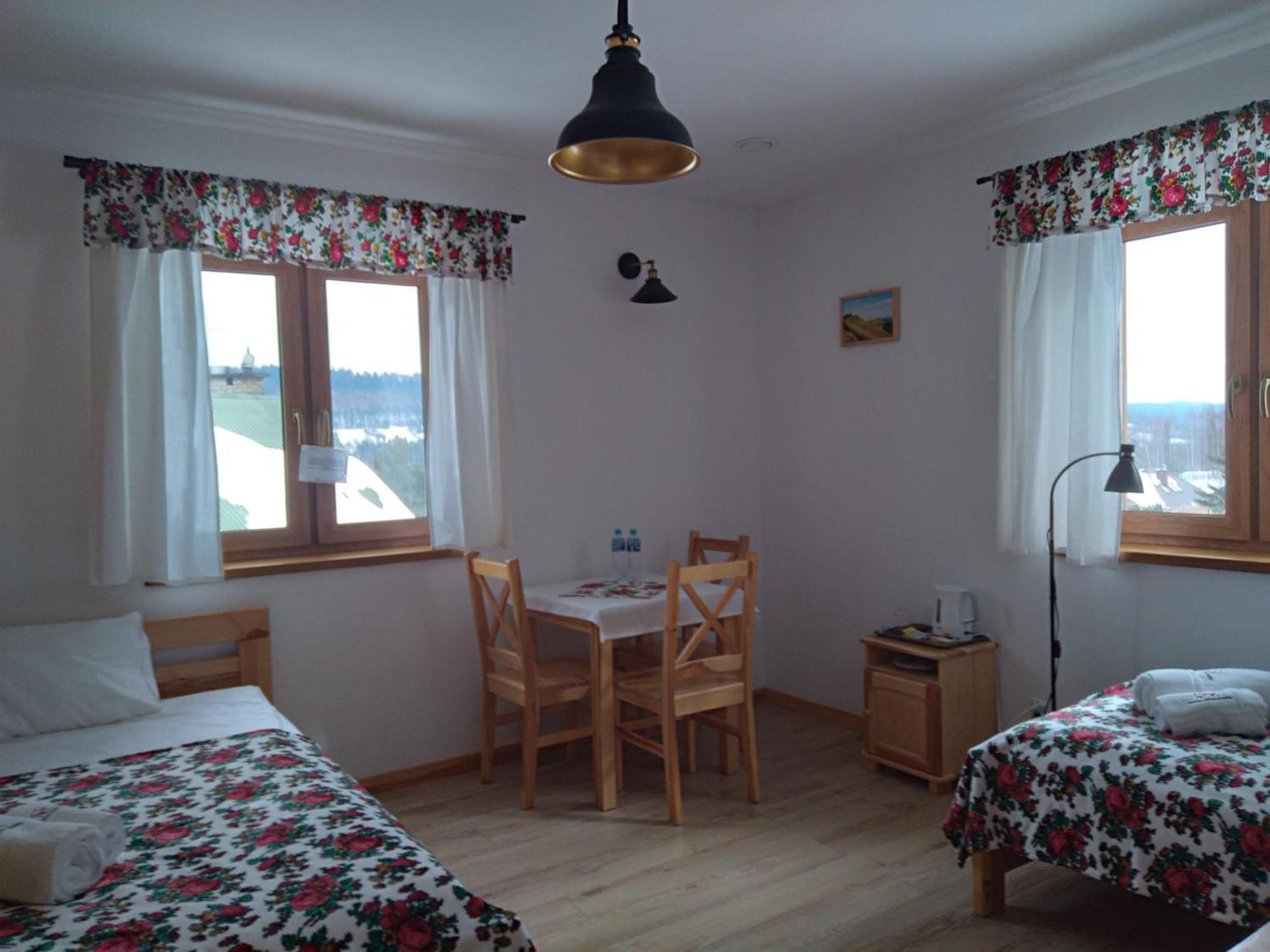 Ostoja Gromadzyn Apartment Ustrzyki Dolne Ngoại thất bức ảnh